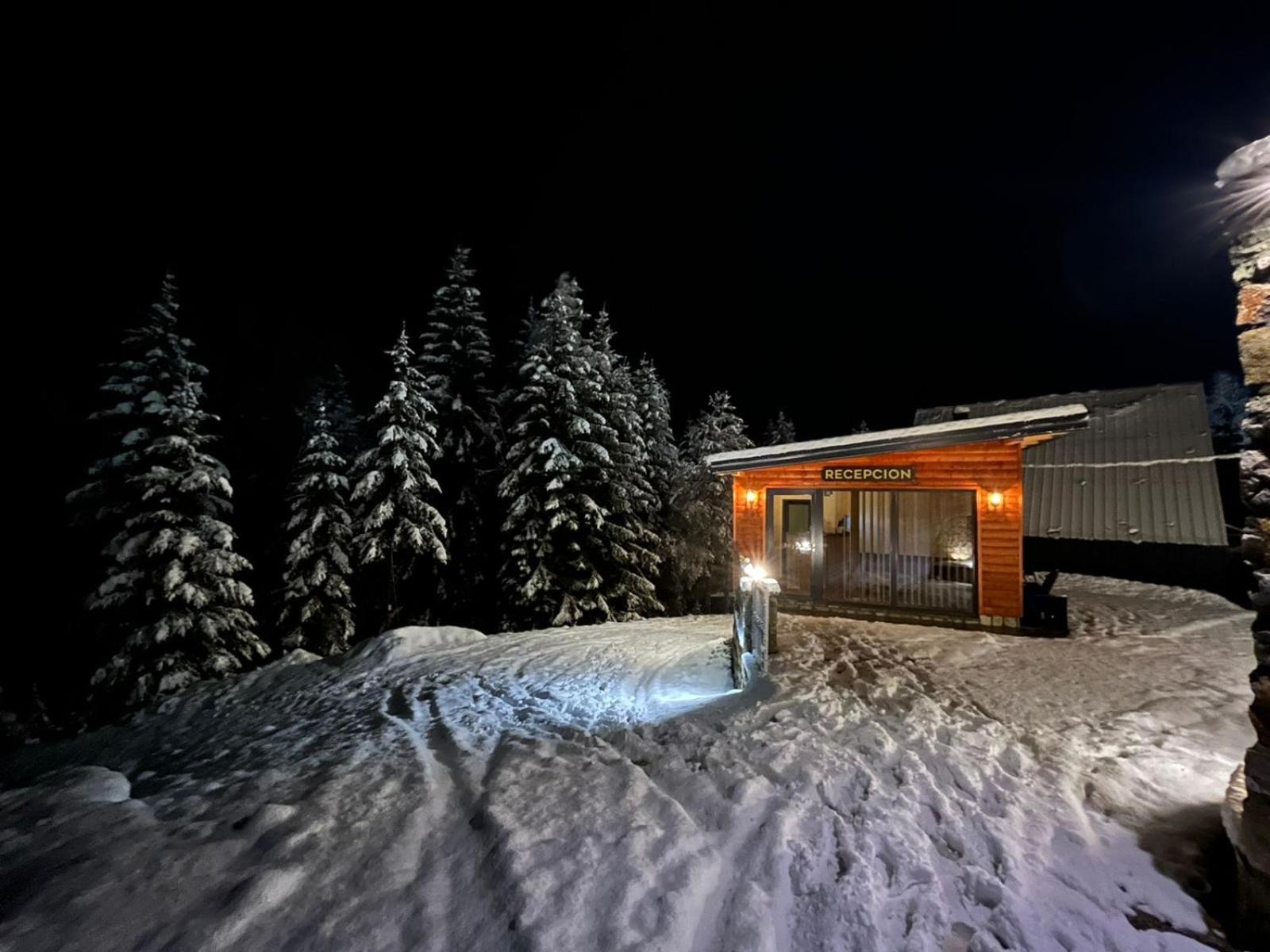 Bujtinat Lisa Boge Exterior foto